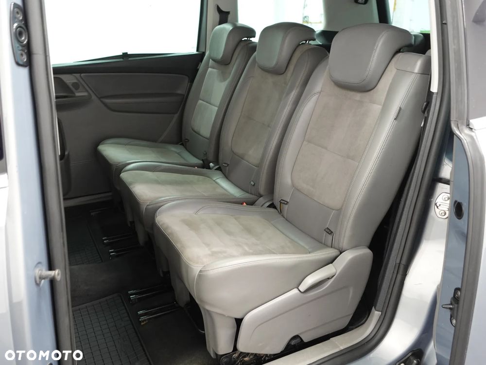 Volkswagen Sharan 2.0 TDI 4Motion BlueMotion Technology Highline - 22