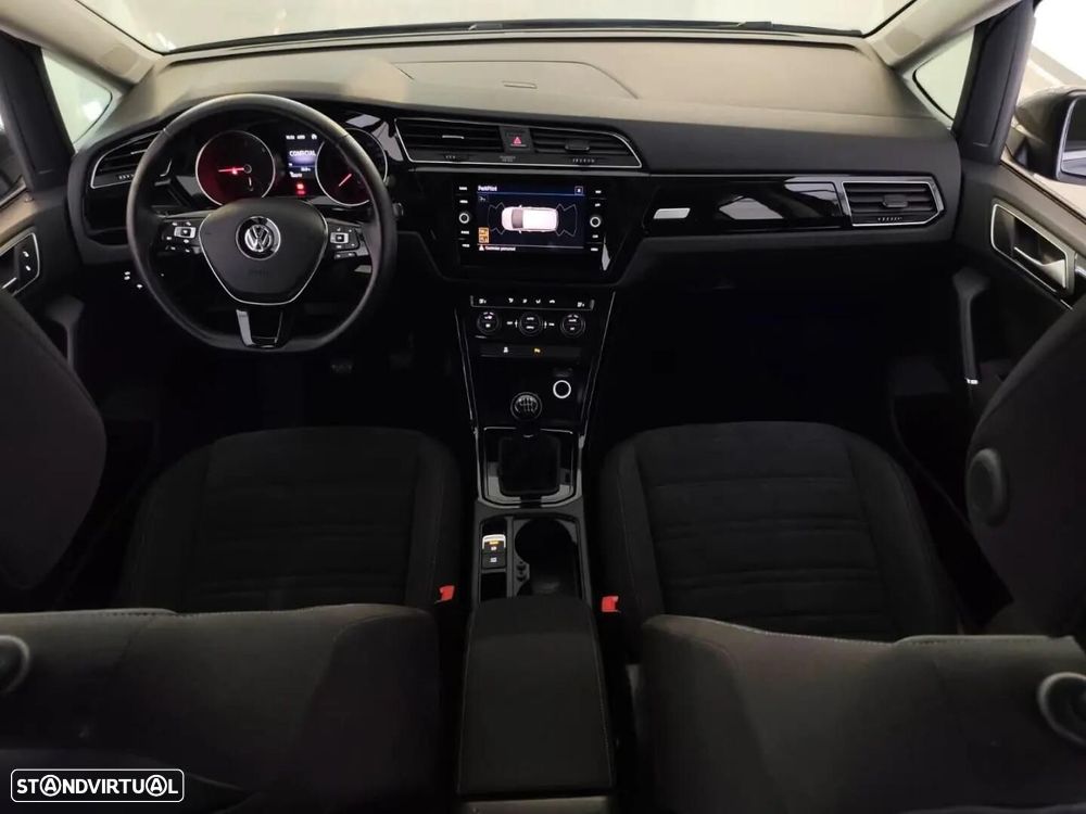 VW Touran 1.6 TDI Highline - 8