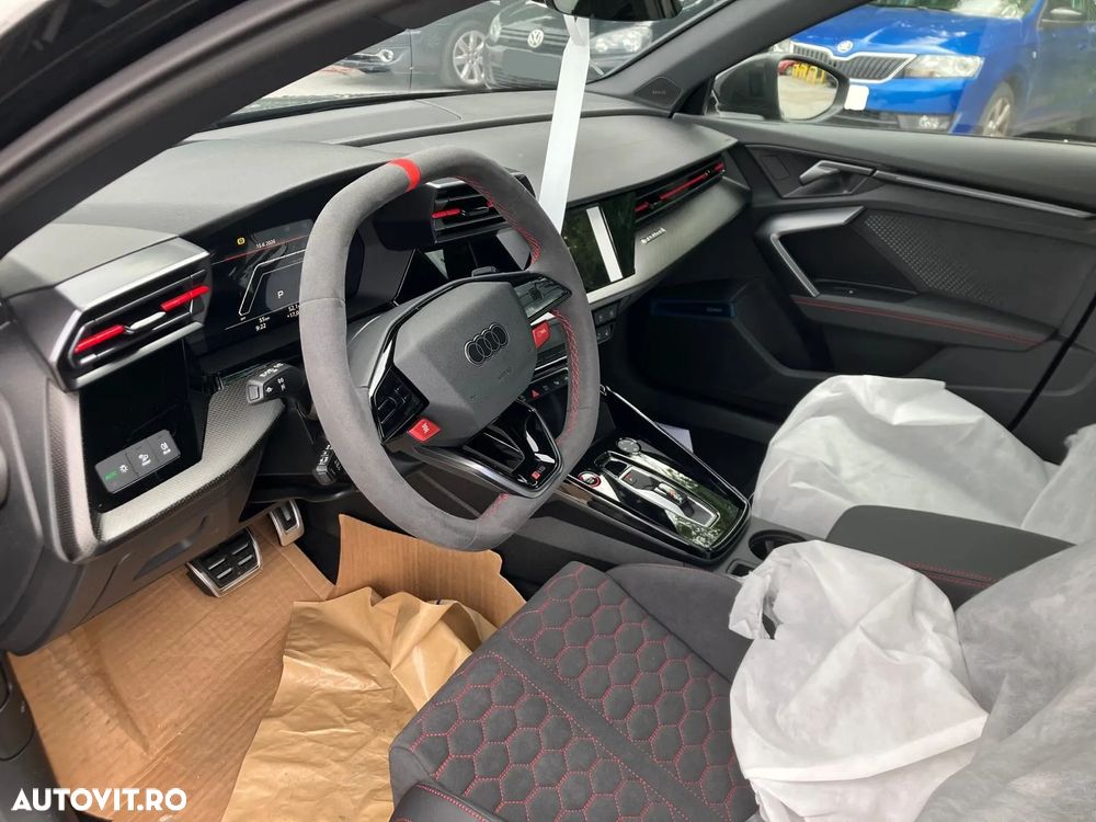 Audi RS3 Sportback TFSI quattro S tronic - 4