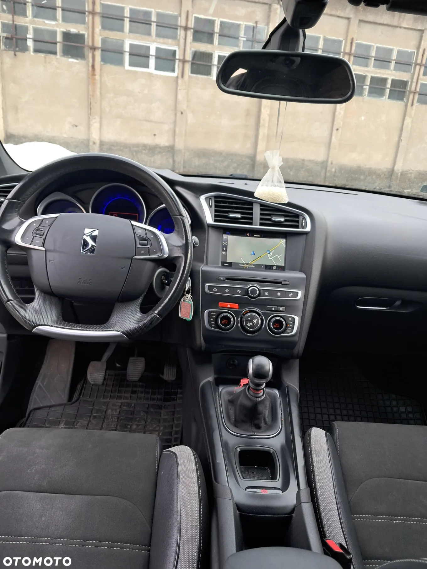 DS Automobiles DS 4 - 10