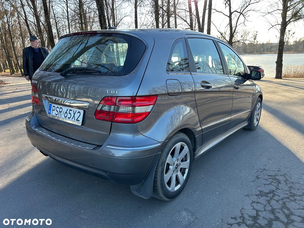 Mercedes-Benz Klasa B 180 CDI DPF Autotronic Special Edition - 4