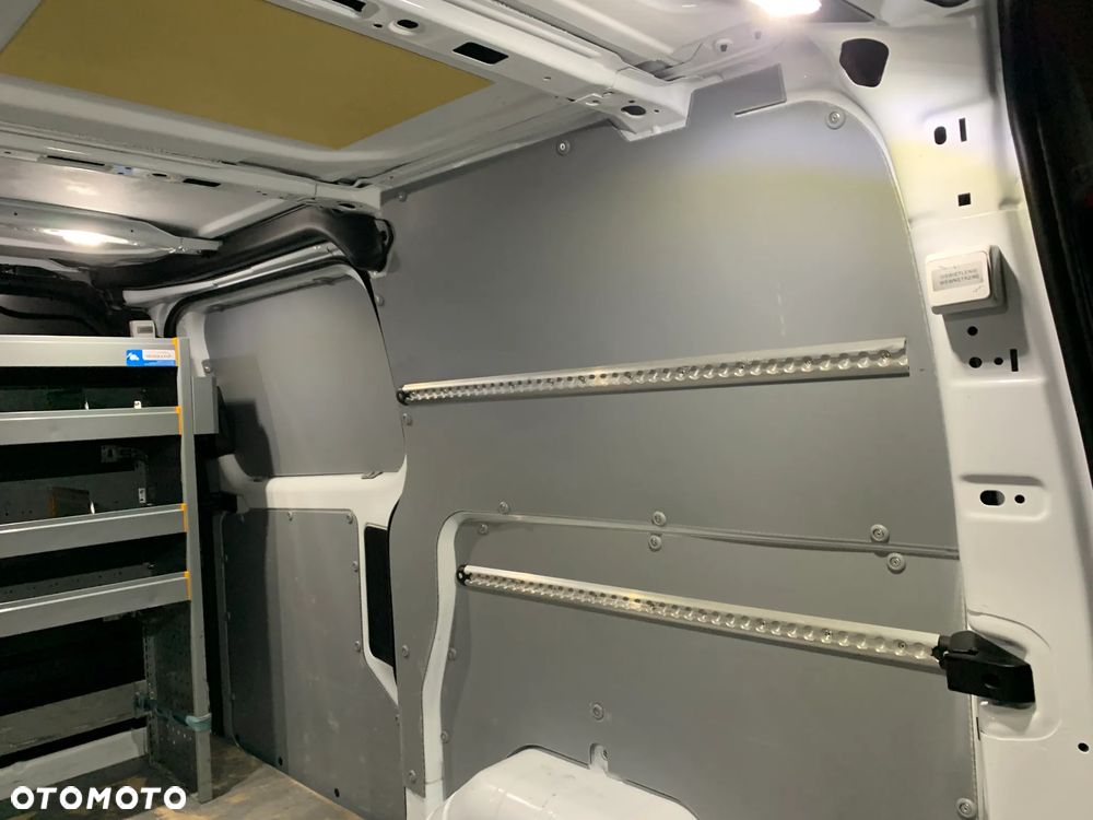 Ford CUSTOM LIMITED EDITION KOMFORT+ REF. KSENONOWE PLUS LEDOWE, NAWIGACJA, KAMERA, PARKTRONIKI, ZABUDOWA SERWIS, WARSZTAT, WINDA - RAMPA NAJAZD TRANSPORTOWY - 8