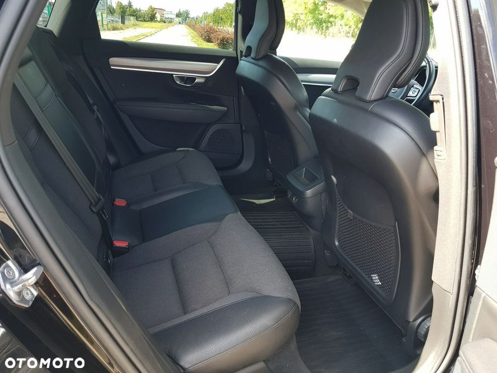 Volvo V90 D4 Momentum - 15