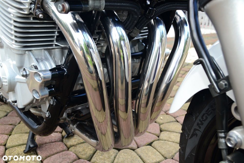 Yamaha XJR - 31