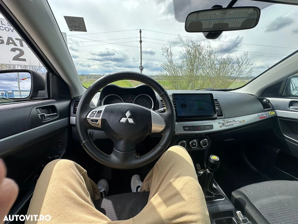 Mitsubishi Lancer 1.5 Inform - 13