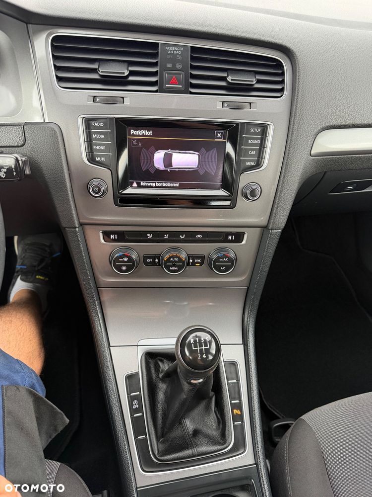 Volkswagen Golf 1.6 TDI BlueMotion Technology Trendline - 17