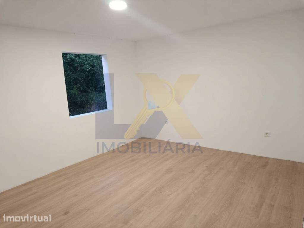 Moradia T1 em Aradas, Aveiro para Arrendamento! - Grande imagem: 3/5