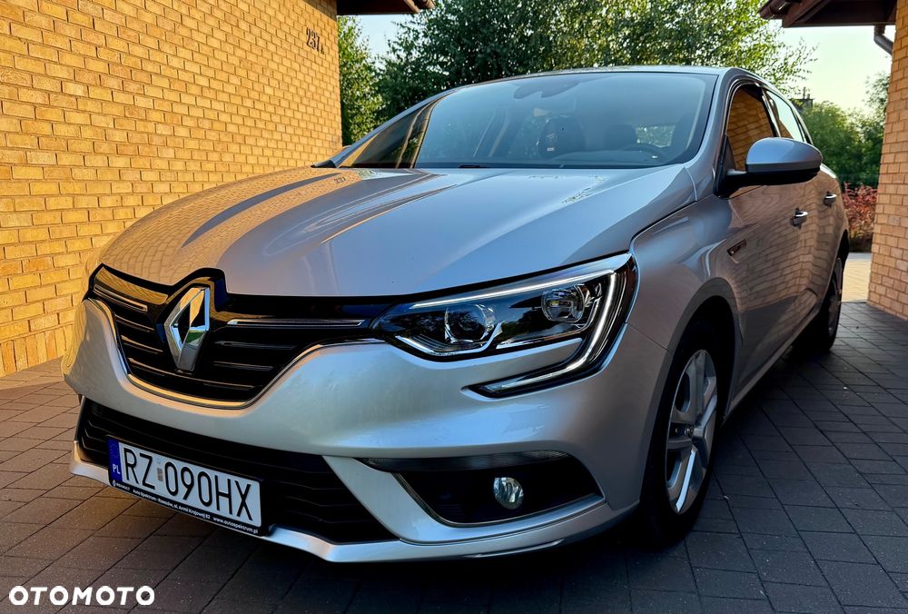 Renault Megane 1.5 dCi Zen EDC - 2
