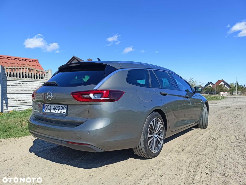 Opel Insignia - 1