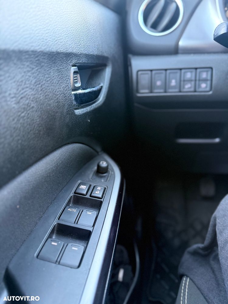 Suzuki Vitara - 8