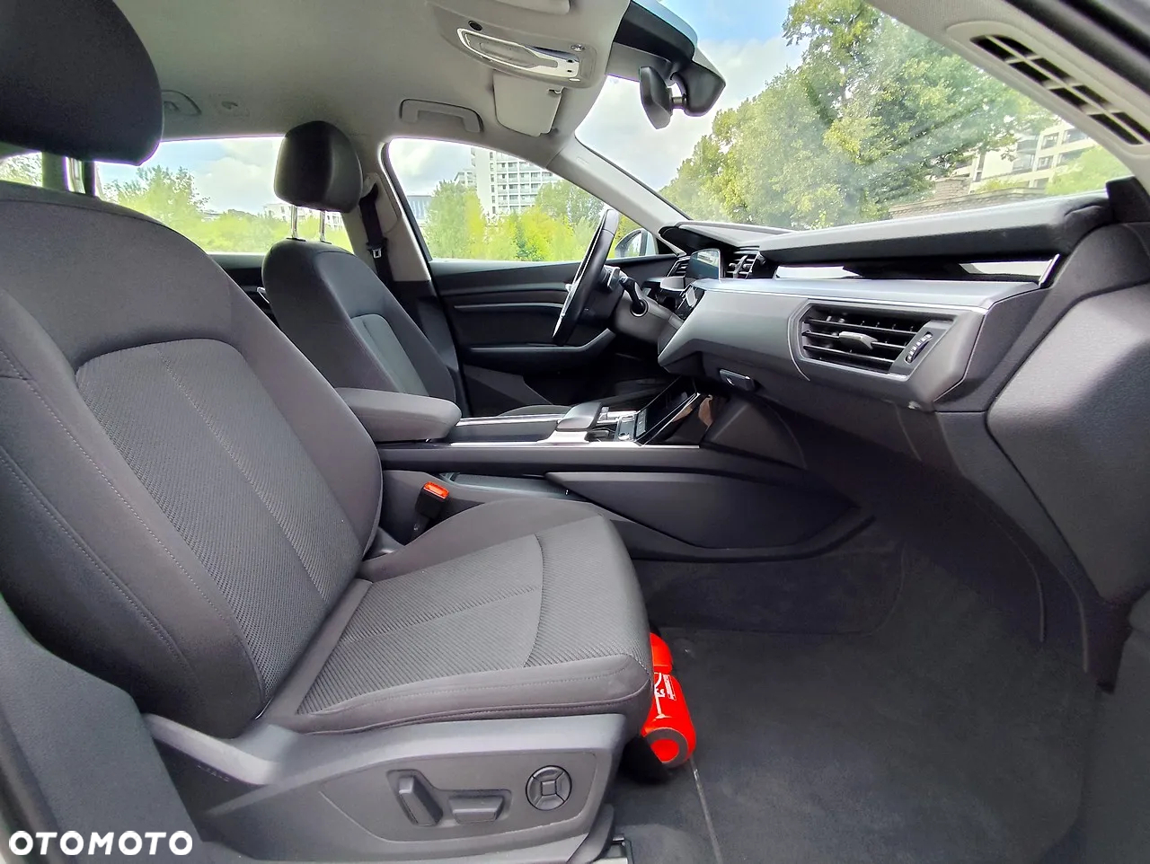 Audi e-tron 50 Quattro - 10