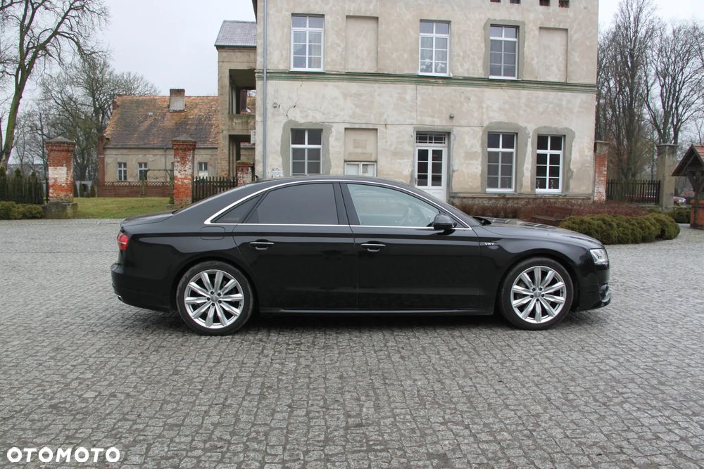 Audi A8 - 6