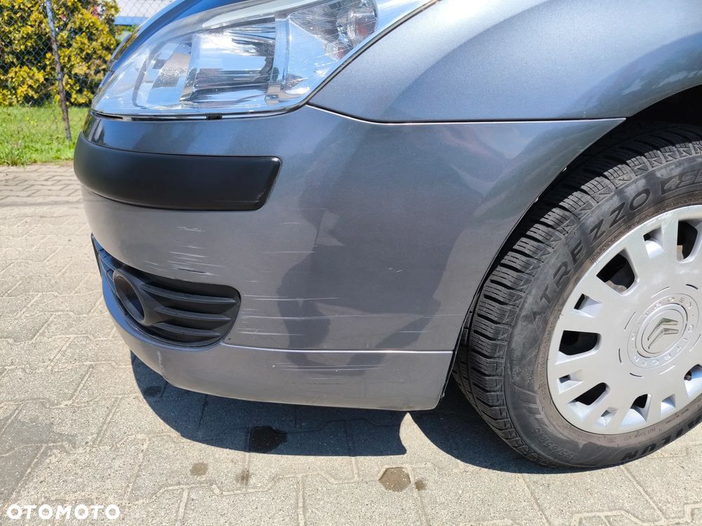 Citroën C4 1.4 16V SX - 12