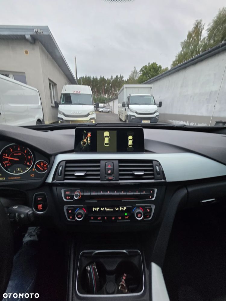 BMW Seria 3 320i GPF xDrive Sport Line Shadow - 17