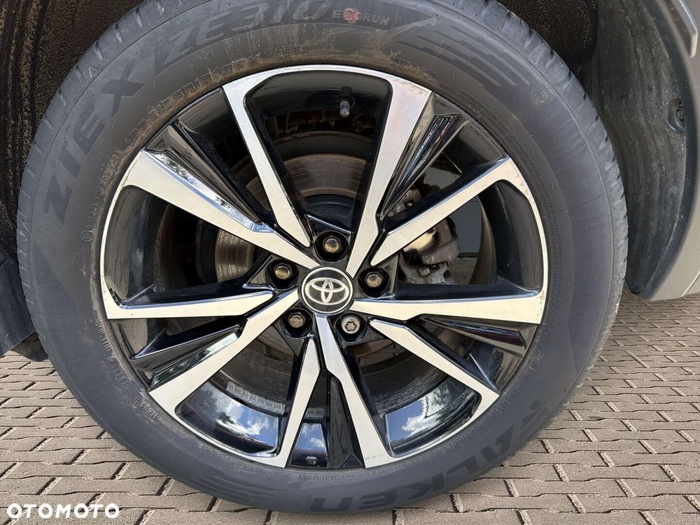 Toyota C-HR - 28