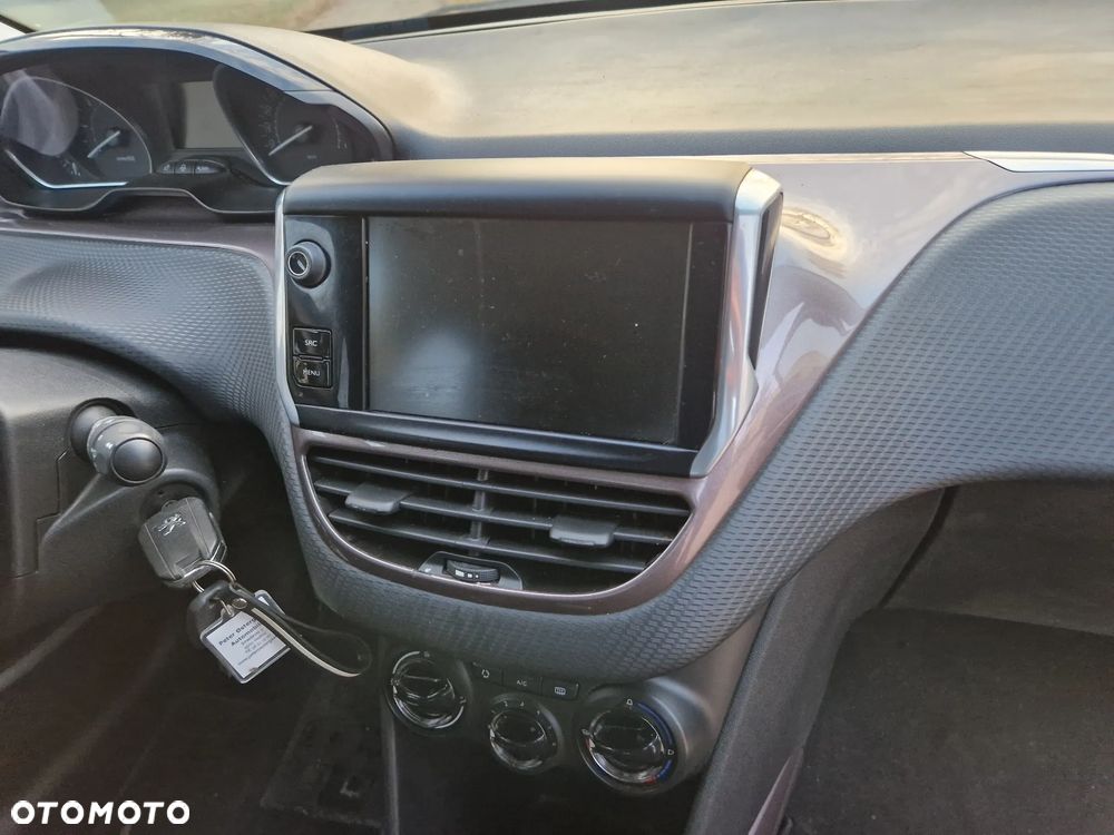 Peugeot 2008 e-HDi FAP 92 STOP & START Allure - 9
