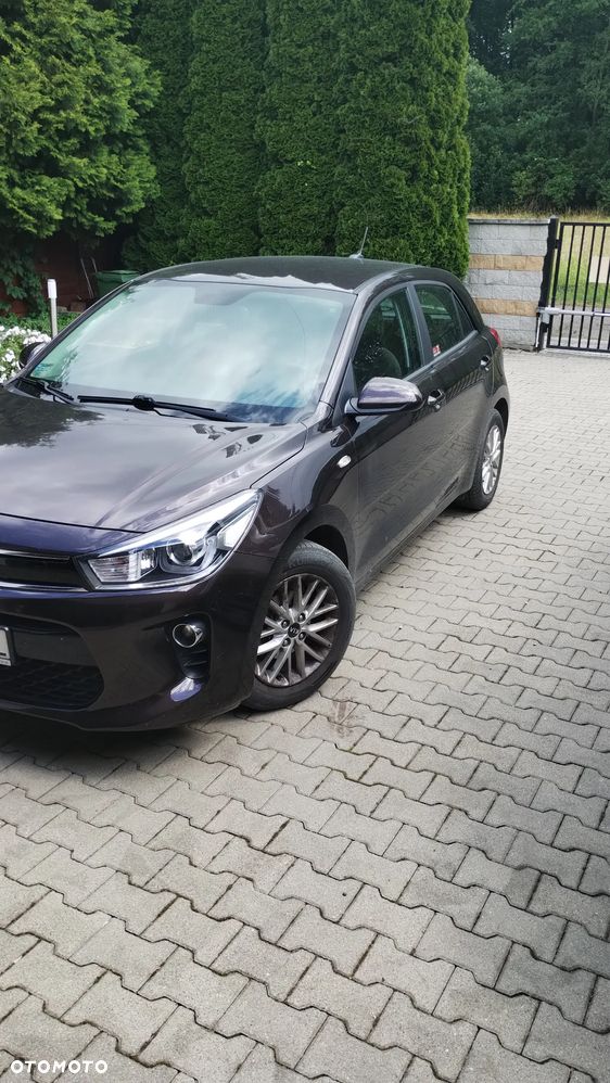 Kia Rio 1.2 L - 15