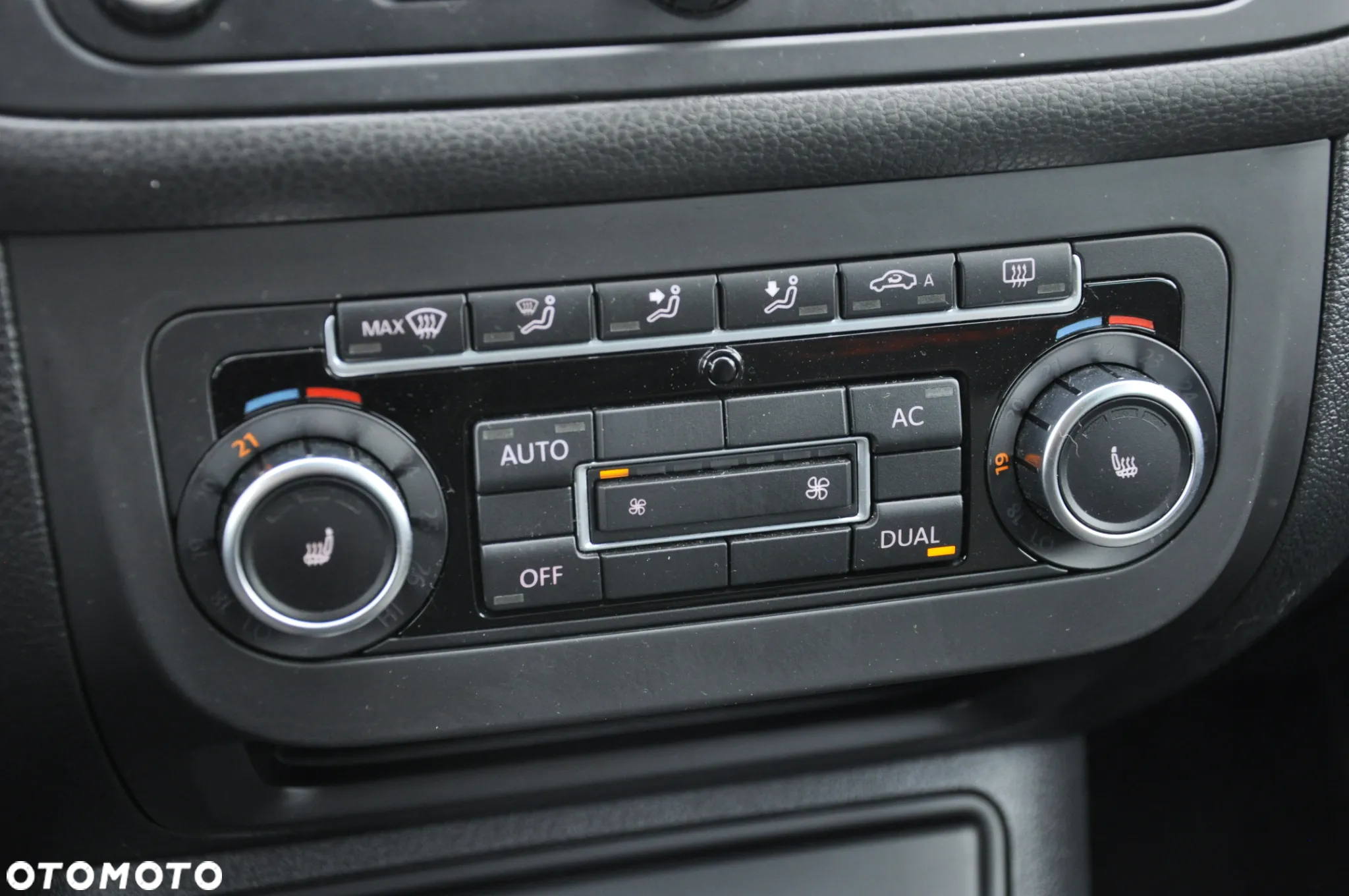 Volkswagen Golf Plus 1.4 TSI Highline DSG - 9