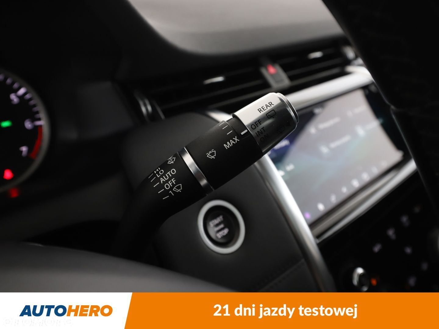 Land Rover Discovery Sport - 28