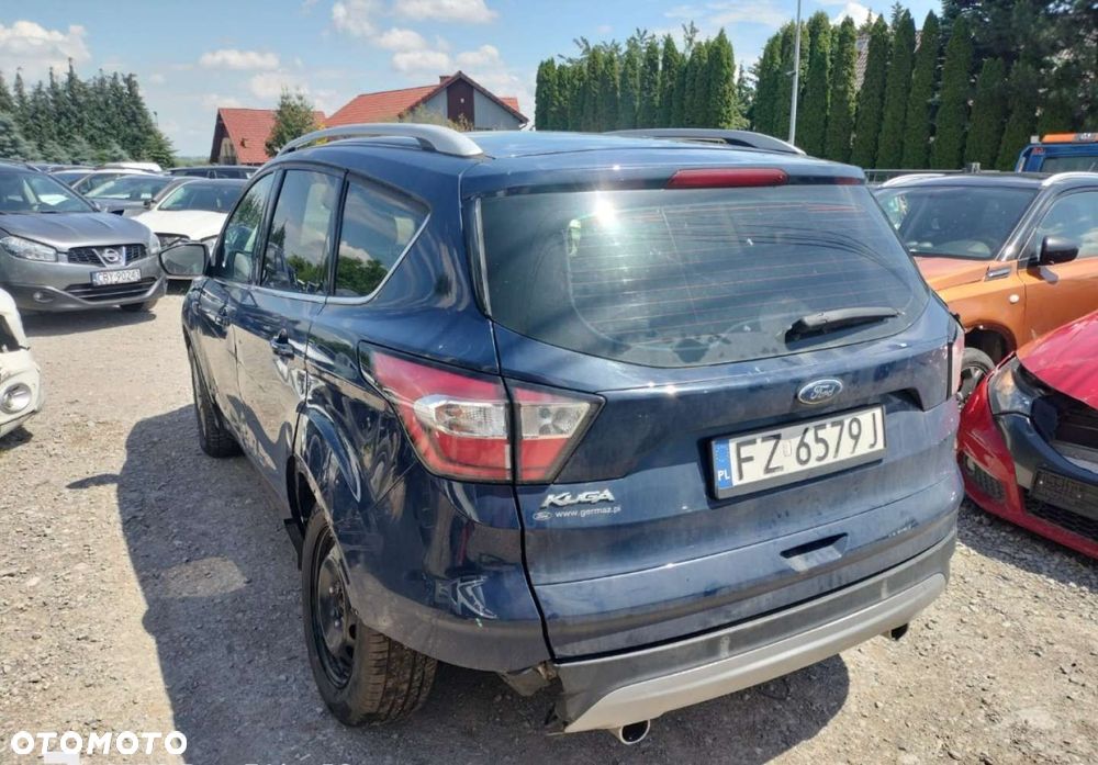 Ford Kuga - 4