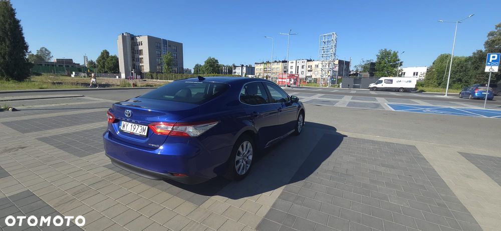 Toyota Camry 2.5 Hybrid Comfort CVT - 3