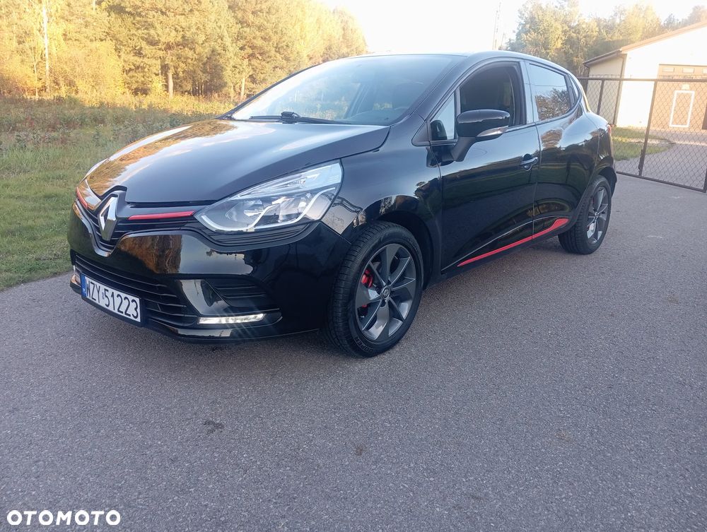 Renault Clio - 1