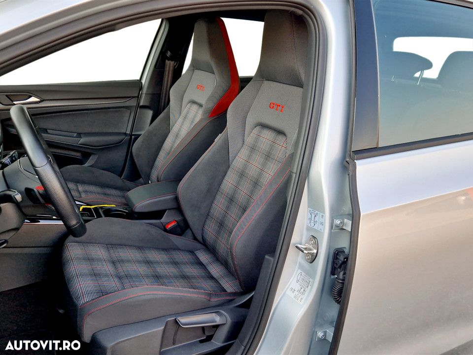 Volkswagen Golf 2.0 TSI OPF DSG GTI - 12