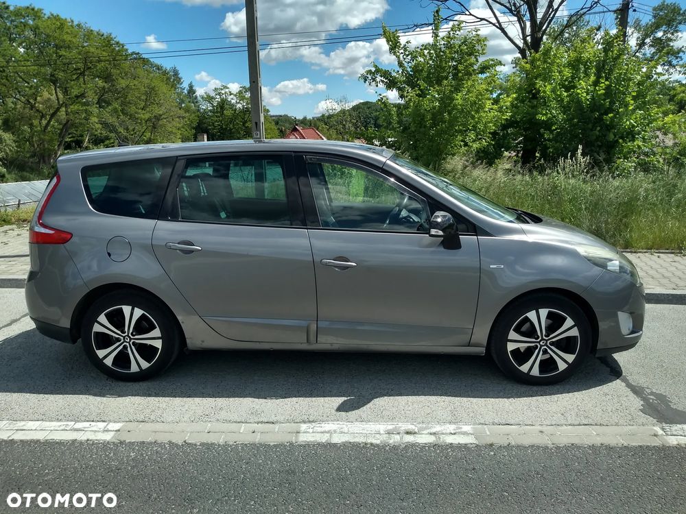 Renault Grand Scenic Gr 1.4 16V TCE Bose Edition - 4