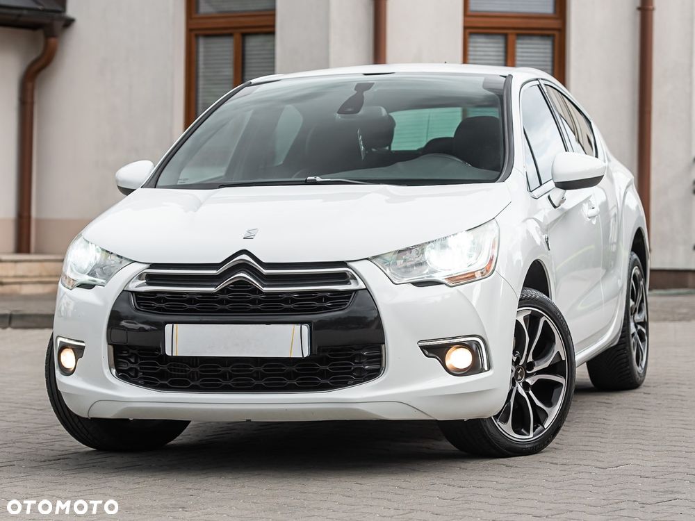 Citroën DS4 BlueHDi 120 S&S SoChic - 2