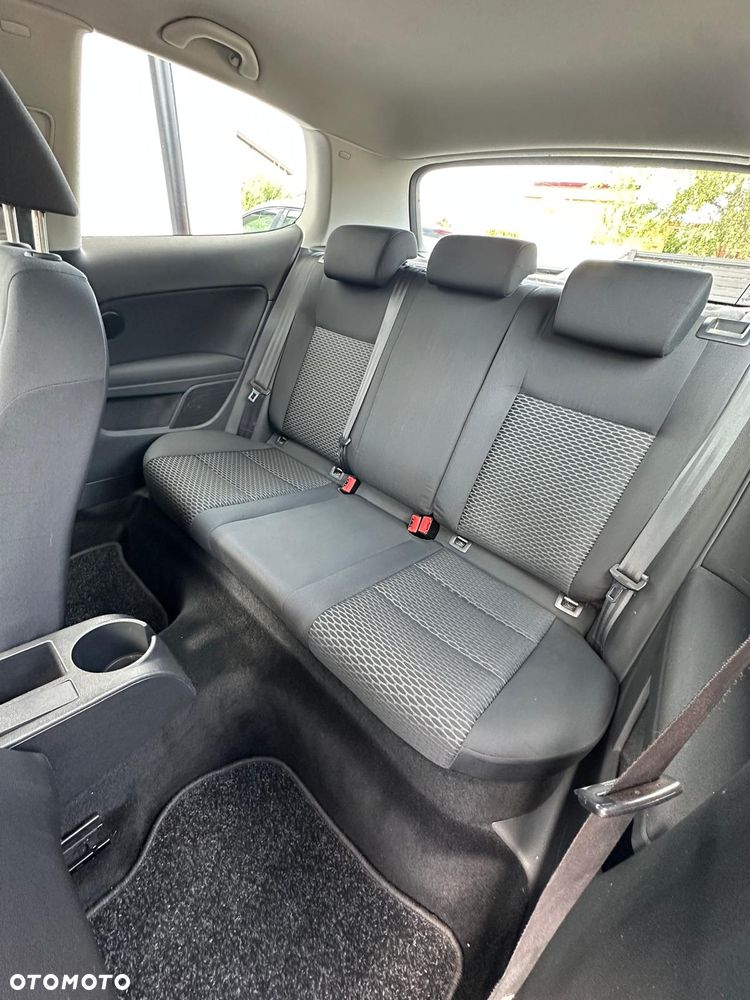 Volkswagen Golf - 27