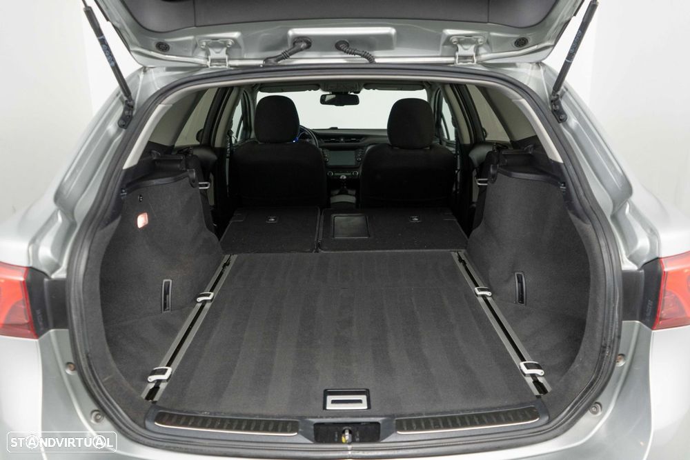 Toyota Avensis Touring Sports 1.6 D-4D Luxury+GPS - 14