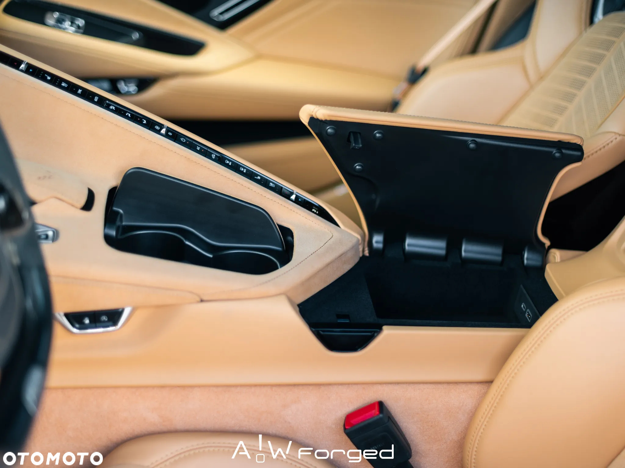 Chevrolet Corvette - 35