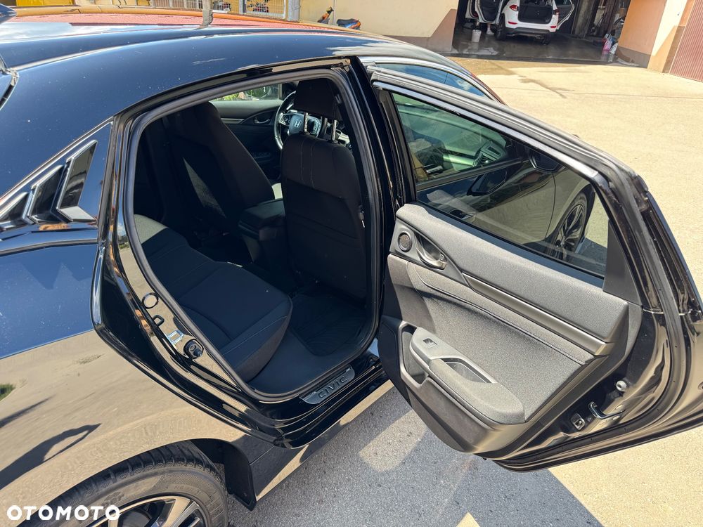 Honda Civic 1.0 T Executive Sport Line - 23