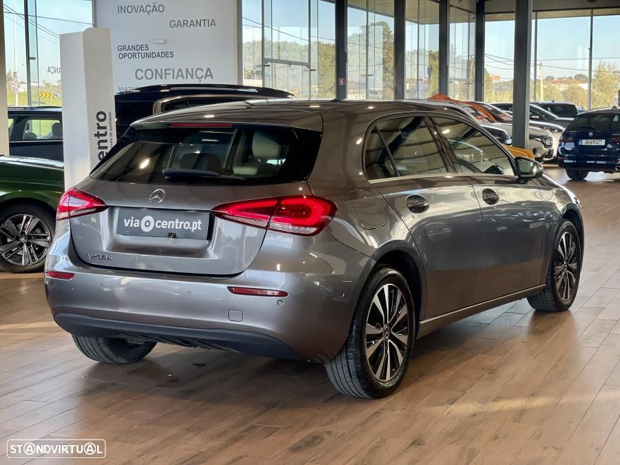 Mercedes-Benz A 250 e Style Plus - 3