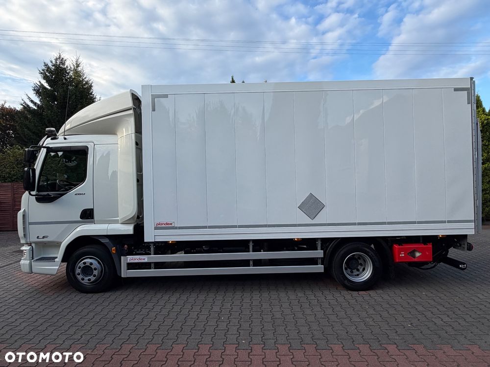 DAF DAF LF 12.260 AUTOMAT / PEŁNY ADR / LODÓWKA /SALON POLSKA / WINDA 1.5 TONY / PRZEBIEG 138.000 TYŚ KM / JEDYNY W POLSCE / FABRYCZNIE NOWY / UNIKAT / ŁÓŻKO / WOZIŁ AMUNICJE / KONTENER CAŁY WYBITY / PACHNIE NOWOŚCIĄ - 5
