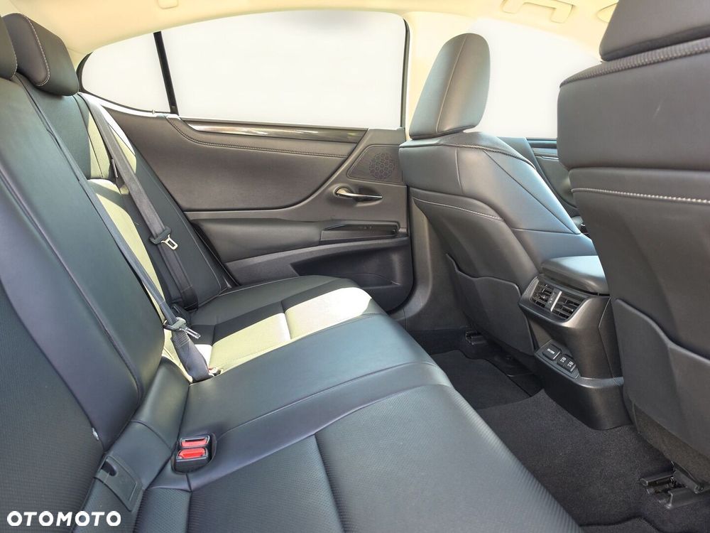 Lexus ES - 25