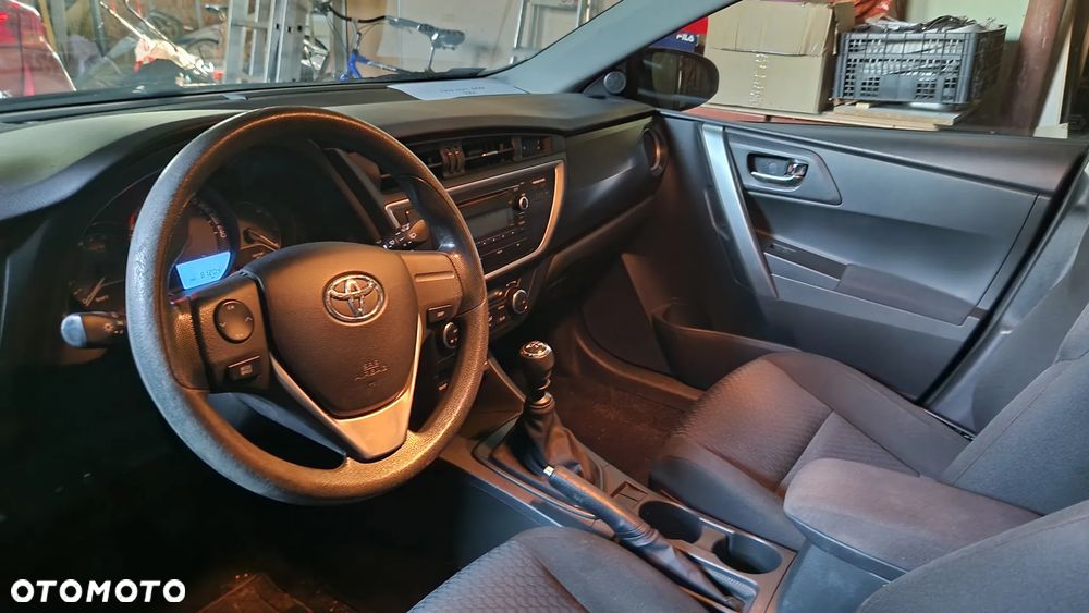 Toyota Auris 1.33 VVT-i Life Comfort - 11