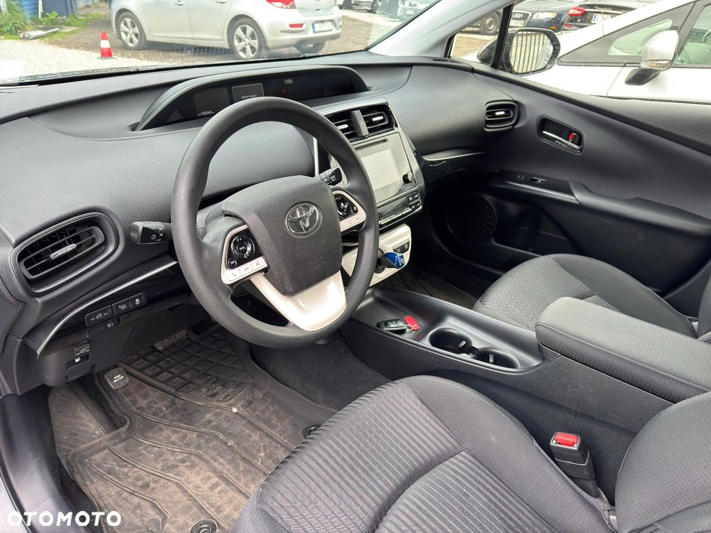 Toyota Prius 1.8 Hybrid Prestige - 8