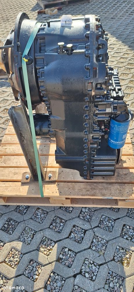 New Holland  O&K 156 - 3