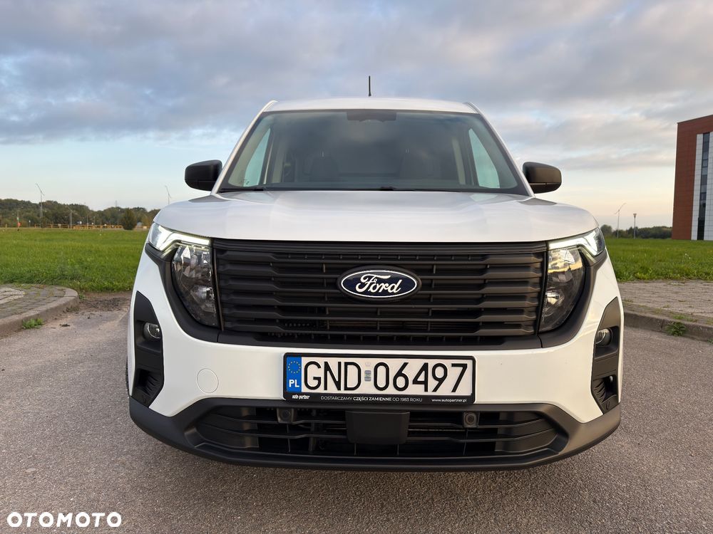 Ford Transit Courier - 2