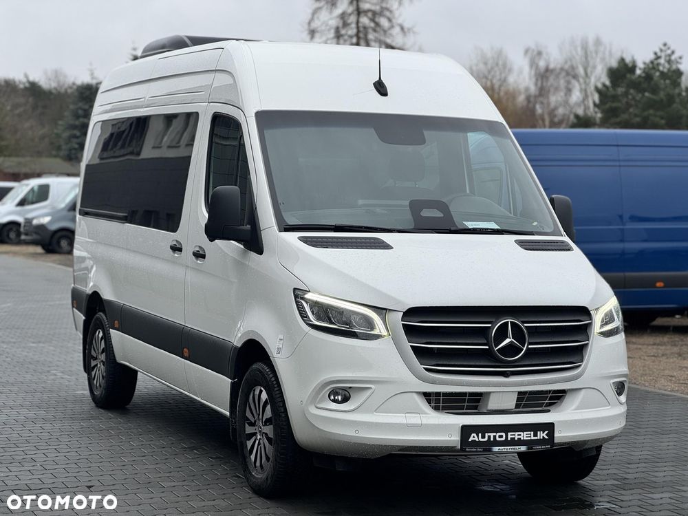 Mercedes-Benz Sprinter - 2