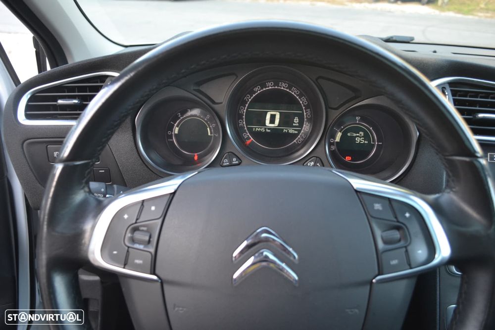 Citroën C4 PureTech 130 Stop&Start SHINE - 12