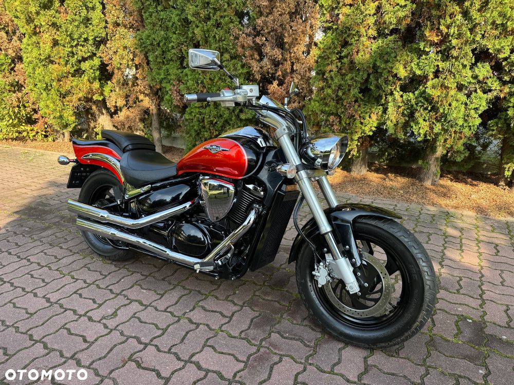 Suzuki Intruder - 3