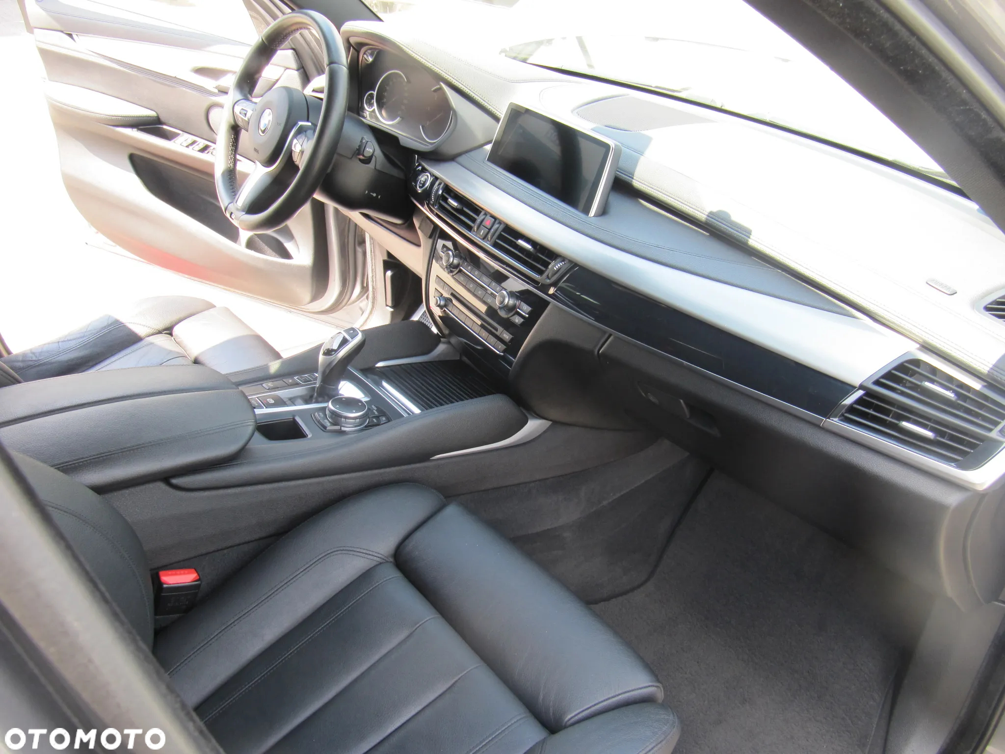 BMW X6 xDrive40d - 13