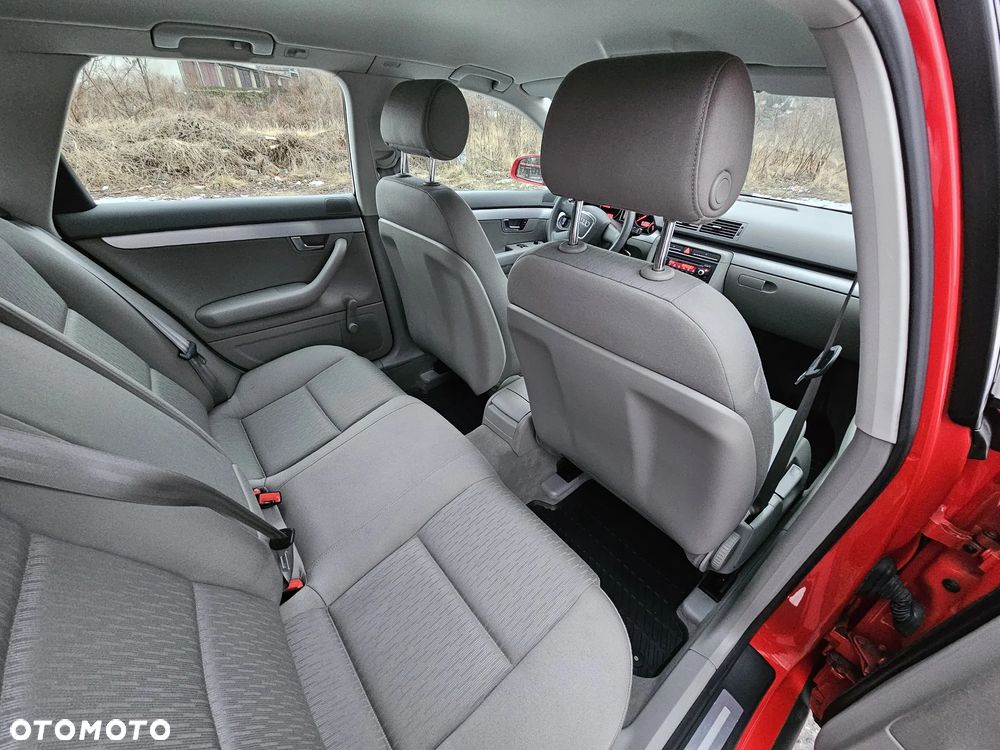 Audi A4 Avant 2.0 TDI - 26