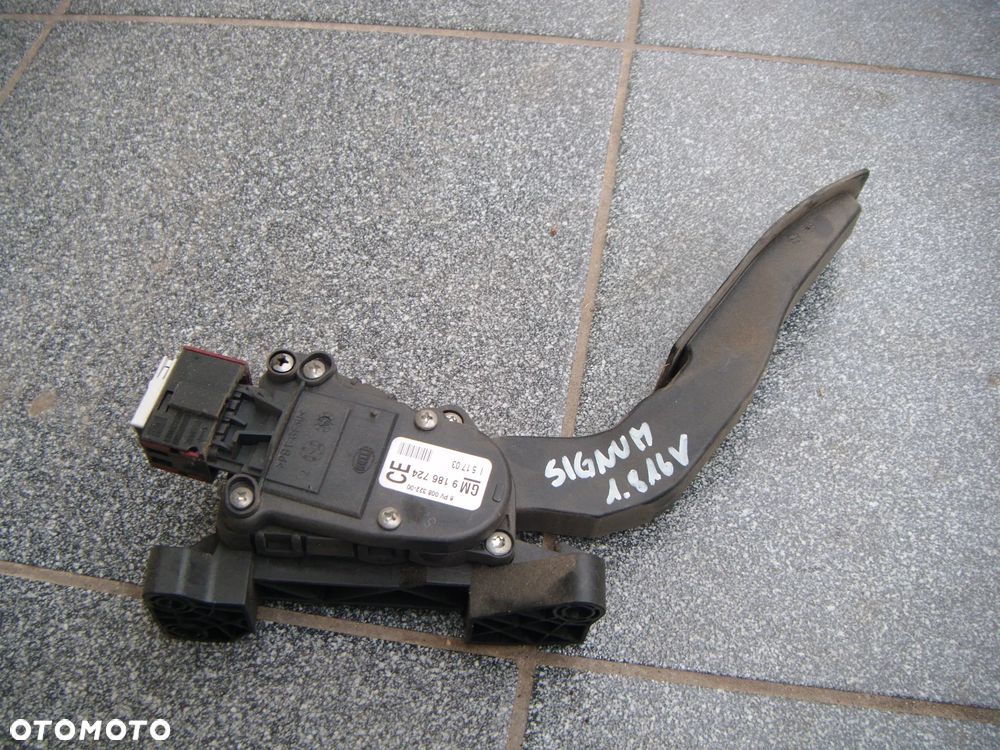 opel signum  1.8 16v pedał- potencjometr gazu  9186724