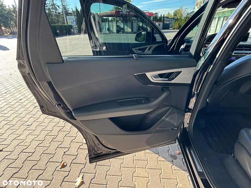 Audi Q7 - 19