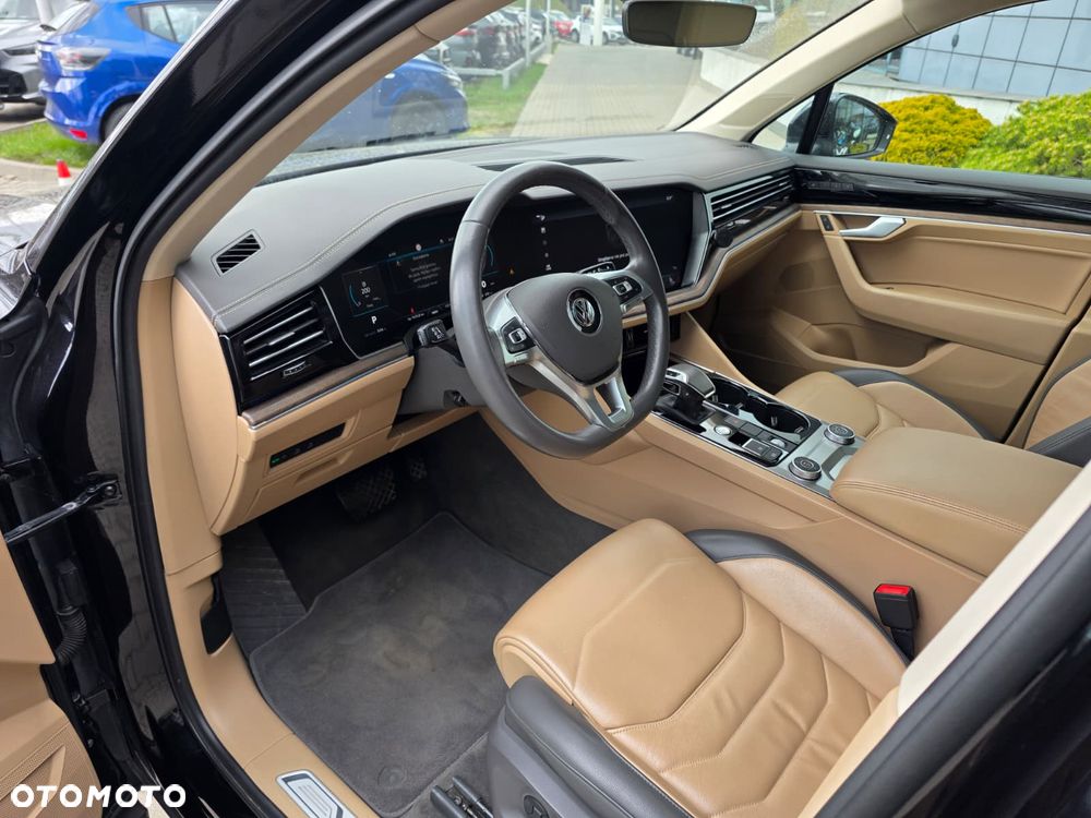 Volkswagen Touareg 3.0 V6 TDI SCR 4Mot Elegance - 11