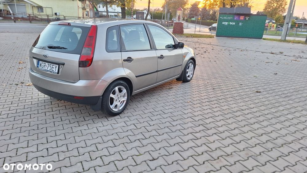 Ford Fiesta - 4