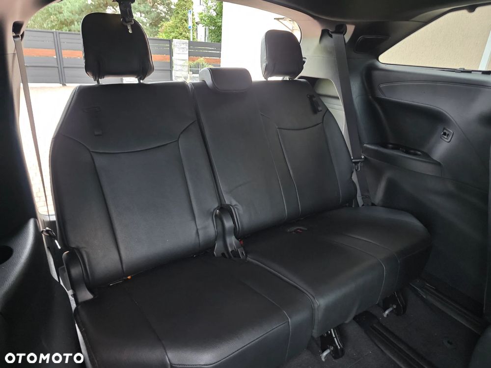 Toyota Sienna - 20